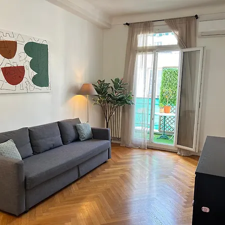 4 Face Gare Nice-ville Apartament